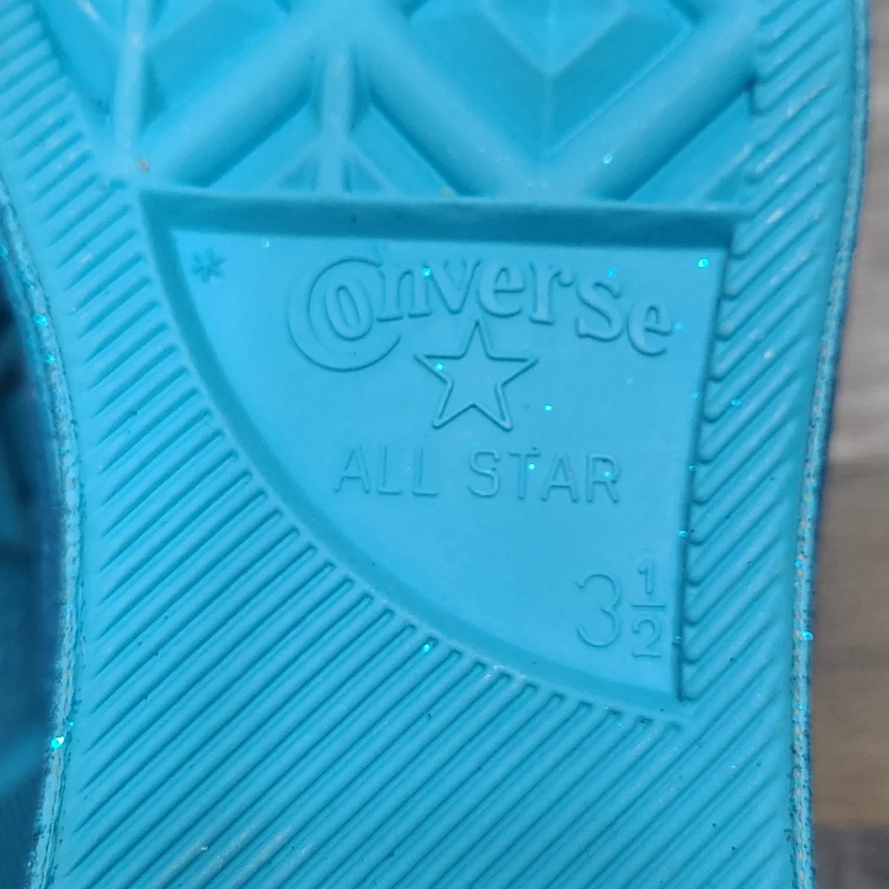 NWT Miley Cyrus x Converse Chuck Taylor Platform Ox - Blue Velvet - Sz 5.5 - Picture 11 of 13